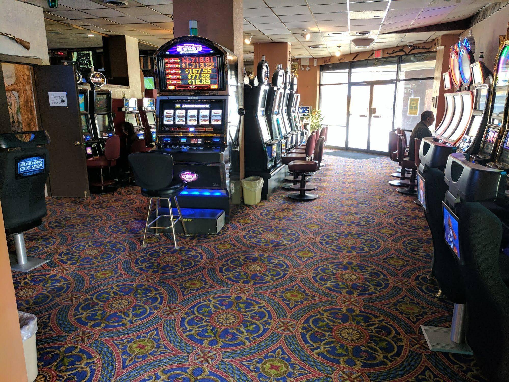 אלי Hotel Nevada & Gambling Hall מראה חיצוני תמונה